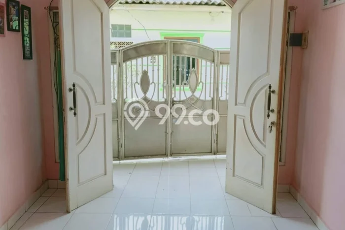 Jual Rumah Strategis Bagus Punya 3 KT di Senen Jakarta Pusat - Jual Rumah Strategis Bagus Punya 3 KT di Senen Jakarta Pusat -