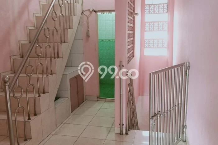 Jual Rumah Strategis Bagus Punya 3 KT di Senen Jakarta Pusat - Jual Rumah Strategis Bagus Punya 3 KT di Senen Jakarta Pusat -