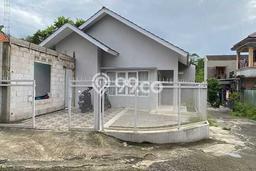 Rumah Lokasi Strategis di Cibeunying Kidul, Bandung, Luas 136m² LB 45m² Rumah Lokasi Strategis di Cibeunying Kidul, Bandung, Luas 136m² LB 45m²