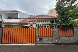 For Sale Rumah 3 Kamar Lokasi Strategis Bagus dan Strategis di Lengkong For Sale Rumah 3 Kamar Lokasi Strategis Bagus dan Strategis di Lengkong