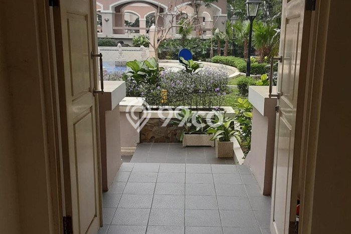 Dijual Apartemen Luxury di Pakuwon Indah 3 Kamar & 3 Kamar Mandi Dijual Apartemen Luxury di Pakuwon Indah 3 Kamar & 3 Kamar Mandi