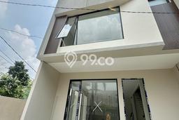 Jual Rumah Mewah Elegan Dengan View Cantik di Meruya, Jakarta Barat Jual Rumah Mewah Elegan Dengan View Cantik di Meruya, Jakarta Barat