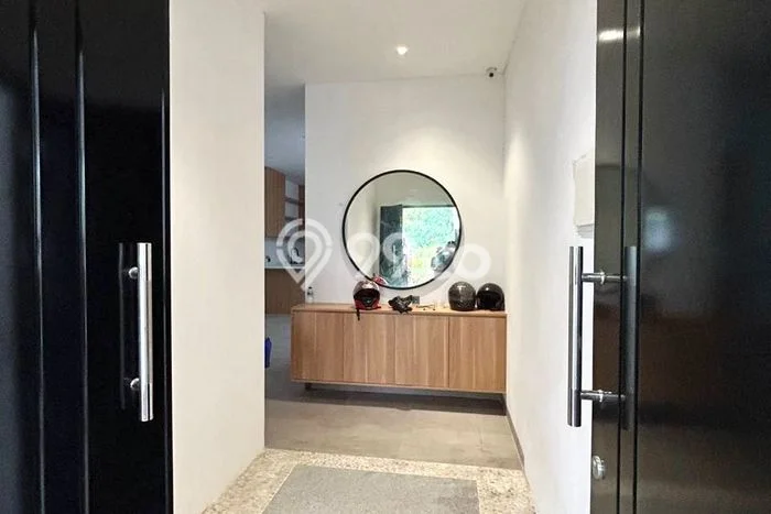 Rumah Luxury Modern Siap Huni di Villa Meruya Jakarta Barat Rumah Luxury Modern Siap Huni di Villa Meruya Jakarta Barat