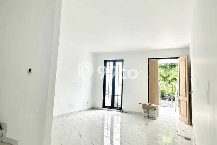 Hunian Nyaman Asri 2 KT Siap Pakai di Villa Meruya Jakarta Barat Hunian Nyaman Asri 2 KT Siap Pakai di Villa Meruya Jakarta Barat