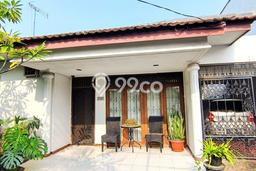 Rumah Elit Modern Tanpa Renovasi di Rawamangun Jakarta Timur Rumah Elit Modern Tanpa Renovasi di Rawamangun Jakarta Timur