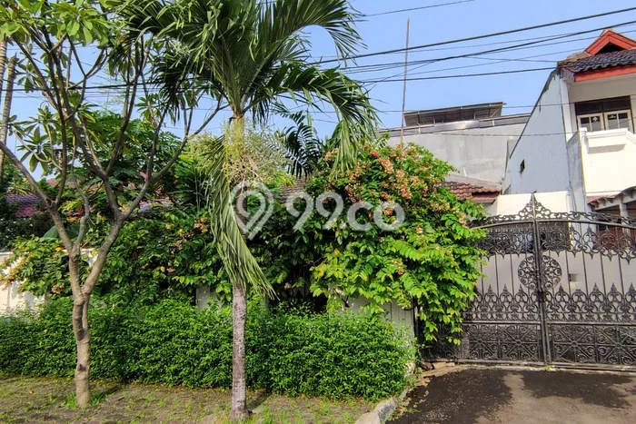 Rumah Elit Modern Tanpa Renovasi di Rawamangun Jakarta Timur Rumah Elit Modern Tanpa Renovasi di Rawamangun Jakarta Timur
