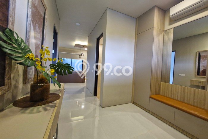 Rumah Elit Modern Tanpa Renovasi di Surabaya Kota Surabaya Rumah Elit Modern Tanpa Renovasi di Surabaya Kota Surabaya