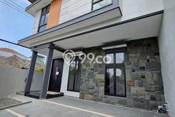 Dijual Rumah Mewah Elegan Dengan View Cantik di Sutorejo, Surabaya Dijual Rumah Mewah Elegan Dengan View Cantik di Sutorejo, Surabaya