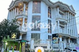 Siap Huni Rumah Mewah 6 Kamar di Rungkut Dekat ke Mana Pun Siap Huni Rumah Mewah 6 Kamar di Rungkut Dekat ke Mana Pun