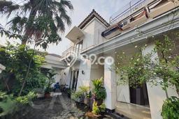 Siap Huni Hunian Elit 6 Kamar di Tebet Dekat ke Mana Saja Siap Huni Hunian Elit 6 Kamar di Tebet Dekat ke Mana Saja
