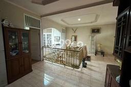 Rumah di Duren Sawit, Jakarta Timur, Luas 162m² Bangunan 98m² Rumah di Duren Sawit, Jakarta Timur, Luas 162m² Bangunan 98m²