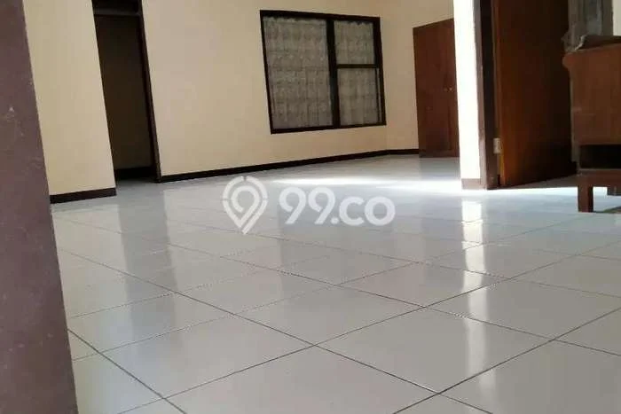 Ruko For Rent Kawasan Pulo Gadung, Luas 180m², Lokasi Premium Ruko For Rent Kawasan Pulo Gadung, Luas 180m², Lokasi Premium