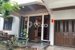 Rumah Dengan Harga Terbaik 5 Kamar Tidur Lokasi Strategis di Kawasan Berkembang Ragunan, Jakarta Selatan Rumah Dengan Harga Terbaik 5 Kamar Tidur Lokasi Strategis di Kawasan Berkembang Ragunan, Jakarta Selatan