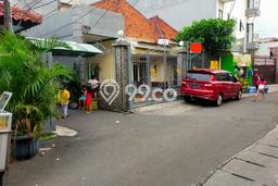 Properti Strategis 22 KT Luas Tanah 300m² di Menteng, Jakarta Pusat Properti Strategis 22 KT Luas Tanah 300m² di Menteng, Jakarta Pusat