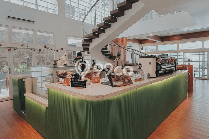 Ruko Dijual di Jakarta Selatan LT 618m2 & LB 497m2 Lokasi Terbaik! Ruko Dijual di Jakarta Selatan LT 618m2 & LB 497m2 Lokasi Terbaik!