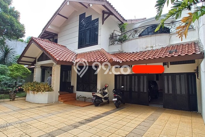 Ready to Use! Luxury House LT 660m2 Desain Elegan di Senayan Ready to Use! Luxury House LT 660m2 Desain Elegan di Senayan