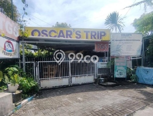 Dijual! Komersial di Surabaya Kota Surabaya LT 215m2 / LB 215m2 Kawasan Strategis Dijual! Komersial di Surabaya Kota Surabaya LT 215m2 / LB 215m2 Kawasan Strategis