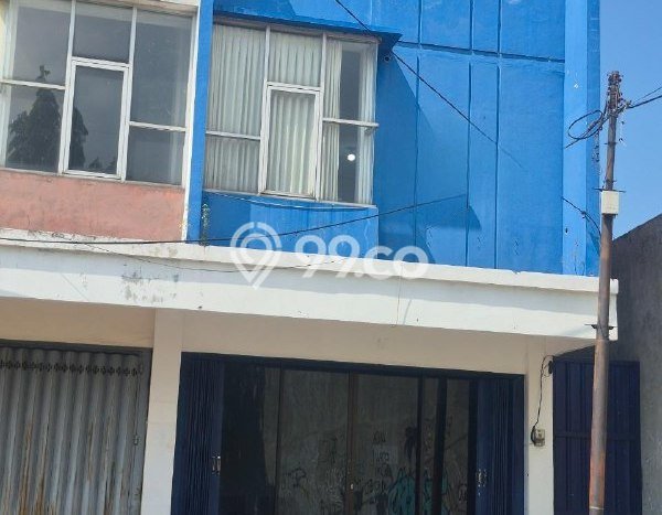 Area Ramai! Ruko Dijual di Taman untuk Bisnis Luas Bangunan 93m2 Area Ramai! Ruko Dijual di Taman untuk Bisnis Luas Bangunan 93m2