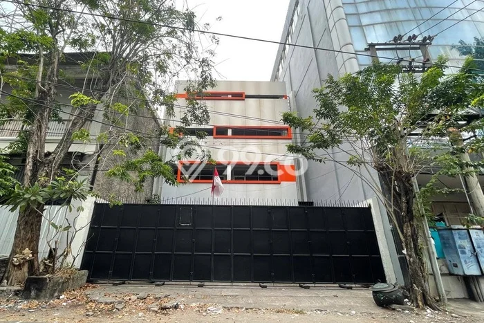 Ruko Bagus Dijual LB 1000m2 Lokasi Strategis Surabaya Area Cocok untuk Bisnis Ruko Bagus Dijual LB 1000m2 Lokasi Strategis Surabaya Area Cocok untuk Bisnis