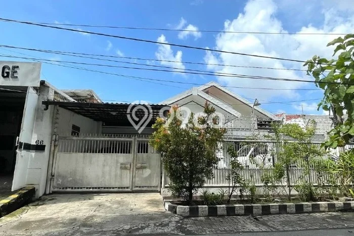 Rumah Eksklusif Siap Huni LT 405m2 di Rungkut, Surabaya Rumah Eksklusif Siap Huni LT 405m2 di Rungkut, Surabaya