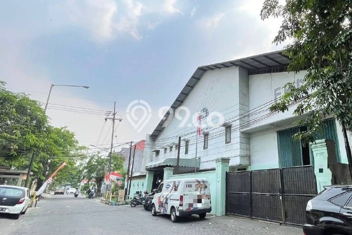 LOKASI PREMIUM! Gudang Kawasan Darmo permai, Luas 850m2m², Jalan Utama LOKASI PREMIUM! Gudang Kawasan Darmo permai, Luas 850m2m², Jalan Utama