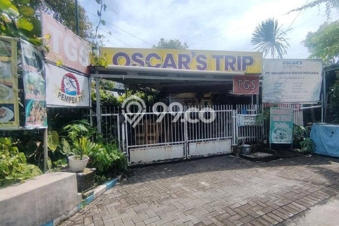 Dijual! Komersial di Surabaya Kota Surabaya LT 215m2 / LB 215m2 Kawasan Strategis Dijual! Komersial di Surabaya Kota Surabaya LT 215m2 / LB 215m2 Kawasan Strategis