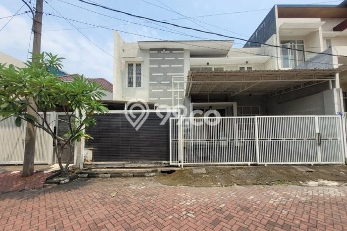 Rumah Modern Cantik 3 KT Bisa Langsung Pindah di Wonocolo Rumah Modern Cantik 3 KT Bisa Langsung Pindah di Wonocolo