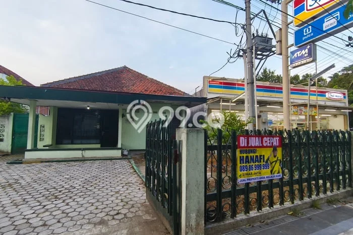 Rumah Modern 4 KT LT 390m2 di Blora Kota Rumah Modern 4 KT LT 390m2 di Blora Kota