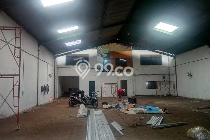 Gudang disewakan di Blimbing Malang dengan luas bangunan 400m2 Gudang disewakan di Blimbing Malang dengan luas bangunan 400m2