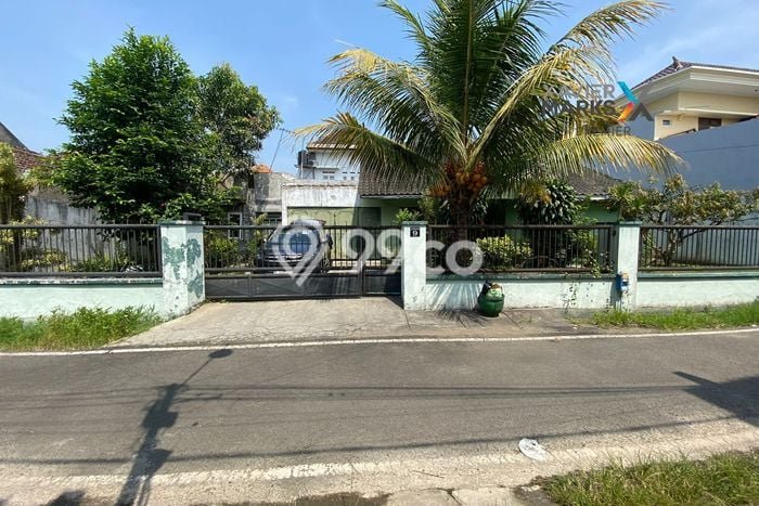 Dijual Rumah Premium dengan Fasilitas Sekitar Komplit di Blimbing, Malang Dijual Rumah Premium dengan Fasilitas Sekitar Komplit di Blimbing, Malang
