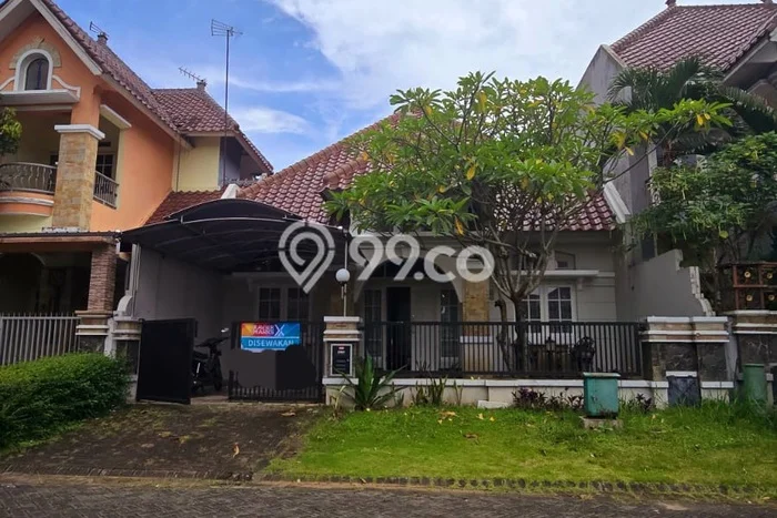 Disewakan! Rumah 3 Kamar Tidur &
2 Kamar Mandi di Araya, Malang Disewakan! Rumah 3 Kamar Tidur &
2 Kamar Mandi di Araya, Malang