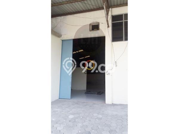 LOKASI STRATEGIS! Gudang Disewakan Kawasan Semarang Barat, Luas 700m², Area Ramai LOKASI STRATEGIS! Gudang Disewakan Kawasan Semarang Barat, Luas 700m², Area Ramai