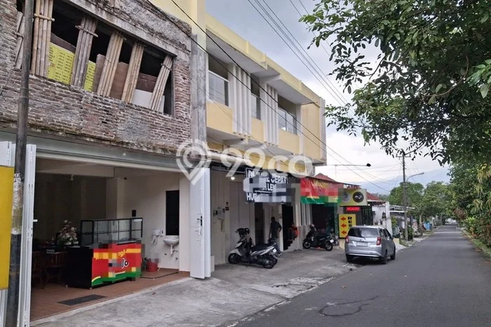 Unit Ruko Dijual di Magelang Utara Magelang Luas Tanah 360m2, Luas Bangunan 720m2 Unit Ruko Dijual di Magelang Utara Magelang Luas Tanah 360m2, Luas Bangunan 720m2