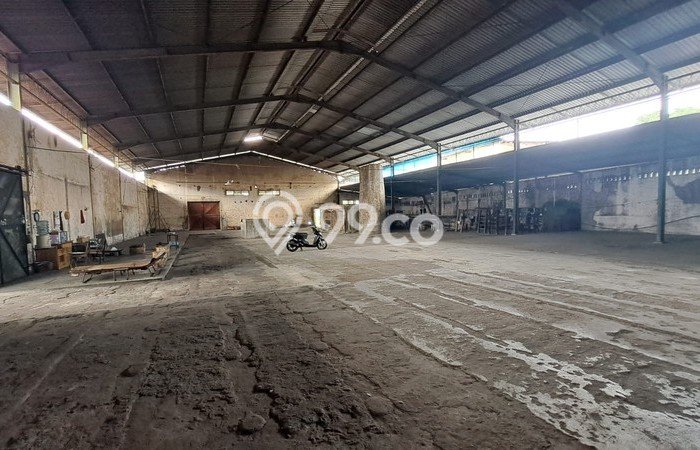 Gudang Dijual di Yogyakarta LT 6776m2 & LB 1600m2 Lokasi Terbaik! Gudang Dijual di Yogyakarta LT 6776m2 & LB 1600m2 Lokasi Terbaik!