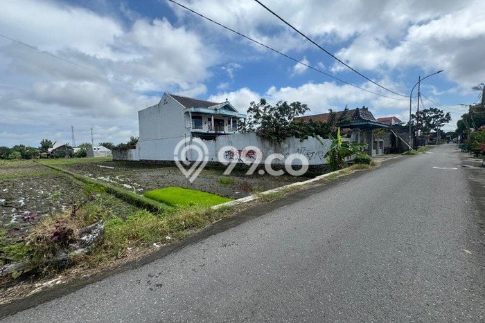 Tanah di Bantul, Bantul Luas 614m2 Dijual Segera Tanah di Bantul, Bantul Luas 614m2 Dijual Segera