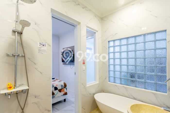 Vila di , Area 150m2m², Akses ke Fasilitas Umum Vila di , Area 150m2m², Akses ke Fasilitas Umum