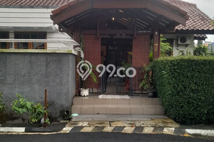 Siap Huni Rumah Mewah 6 Kamar di Sukajadi Dekat ke Mana Saja Siap Huni Rumah Mewah 6 Kamar di Sukajadi Dekat ke Mana Saja