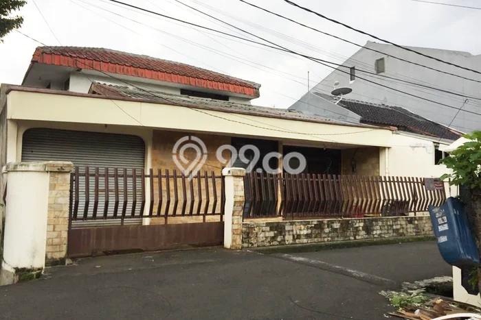 Jual Rumah Strategis Bagus Punya 4 KT di Kembangan Jakarta Barat SHM Jual Rumah Strategis Bagus Punya 4 KT di Kembangan Jakarta Barat SHM