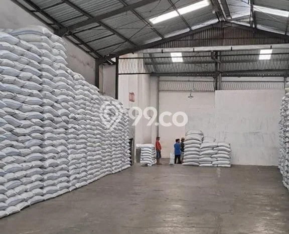 Untuk Dijual! Pabrik di Malang Kota Malang LT 3951m2 / LB 3660m2 Kawasan Strategis Untuk Dijual! Pabrik di Malang Kota Malang LT 3951m2 / LB 3660m2 Kawasan Strategis
