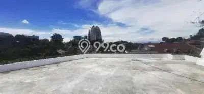 For Sale! Luxury House LT 338m2 Desain Modern di Sayap Dago For Sale! Luxury House LT 338m2 Desain Modern di Sayap Dago
