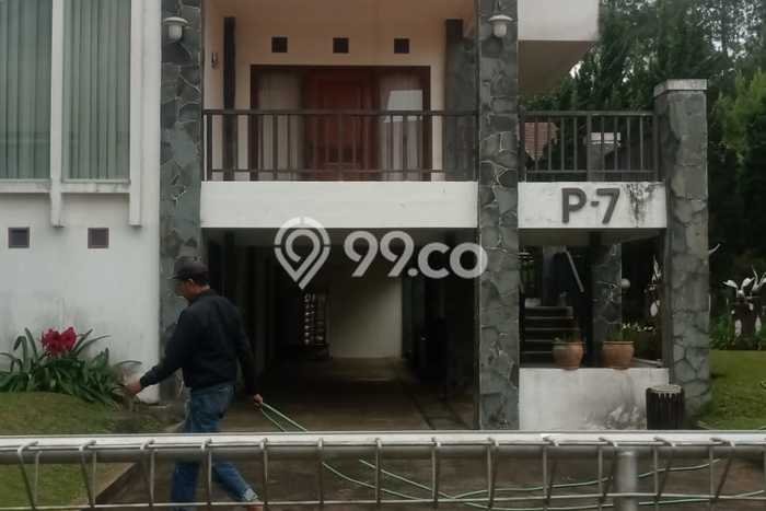 Vila Terawat di , Ukuran 459m2m², Kawasan Tenang dan nyaman Vila Terawat di , Ukuran 459m2m², Kawasan Tenang dan nyaman