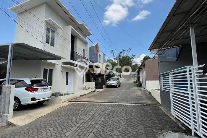 Kesempatan Memiliki Rumah Terawat di Kawasan Mulyorejo, Malang Kesempatan Memiliki Rumah Terawat di Kawasan Mulyorejo, Malang