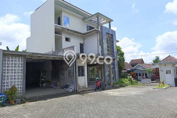 Rumah Modern 4 KT di Tlogowaru Malang Unfurnished Rumah Modern 4 KT di Tlogowaru Malang Unfurnished