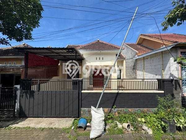 Rumah Luas Asri 2 KT Siap Pakai di Merjosari Malang Rumah Luas Asri 2 KT Siap Pakai di Merjosari Malang