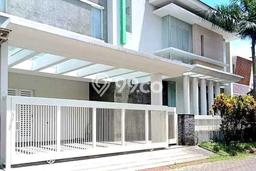 Jual Rumah Luas Elegan Dengan View Eksklusif di Permata Jingga, Malang Jual Rumah Luas Elegan Dengan View Eksklusif di Permata Jingga, Malang