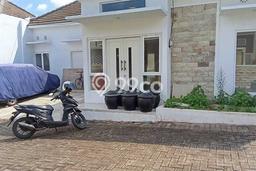 Siap Huni Rumah Minimalis & Modern LB 80m2 di Tlogowaru Siap Huni Rumah Minimalis & Modern LB 80m2 di Tlogowaru