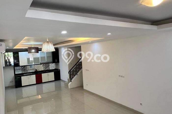 Rumah Sewa Jakarta Utara LT 105m2 LB 175m2 Area Pantai Indah Kapuk Rumah Sewa Jakarta Utara LT 105m2 LB 175m2 Area Pantai Indah Kapuk