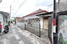 FEATURED! Rumah di Klojen, 5 KT, Lokasi Strategis, Luas 297m² Bangunan 200m² FEATURED! Rumah di Klojen, 5 KT, Lokasi Strategis, Luas 297m² Bangunan 200m²
