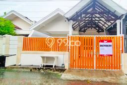 BEST PRICE! Rumah kawasan Kedung Baruk, Dekat Fasilitas, 3 KT, LT 160m² Bangunan 140m² BEST PRICE! Rumah kawasan Kedung Baruk, Dekat Fasilitas, 3 KT, LT 160m² Bangunan 140m²