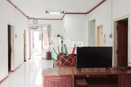 Rumah 17 KT 5 KM Pemandangan Kota di Tenggilis Mejoyo, Surabaya Rumah 17 KT 5 KM Pemandangan Kota di Tenggilis Mejoyo, Surabaya